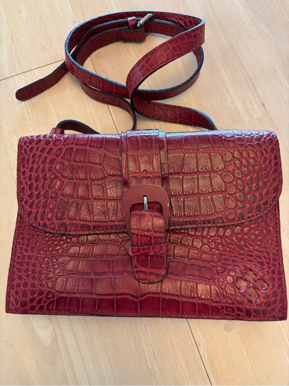 Patricia Nash Red Croc-Embossed Leather Crossbody Organizer Bag - Tauriana